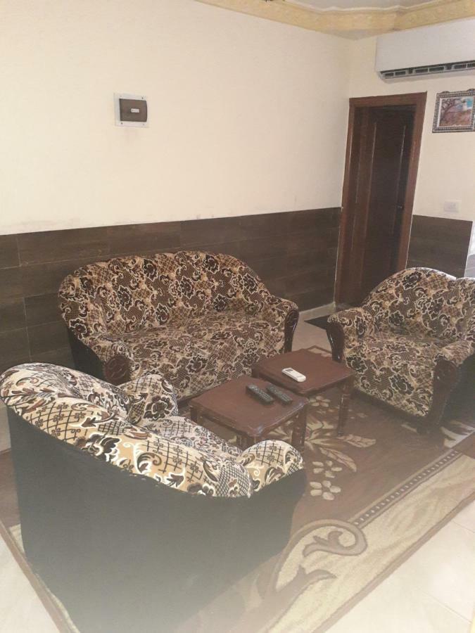 Petra Visitors Hotel Wadi Musa Extérieur photo
