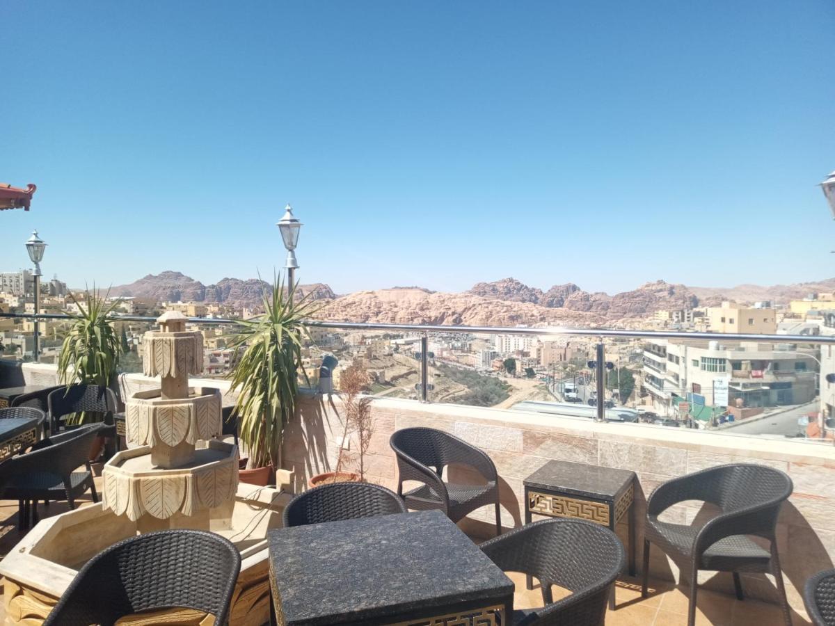 Petra Visitors Hotel Wadi Musa Extérieur photo