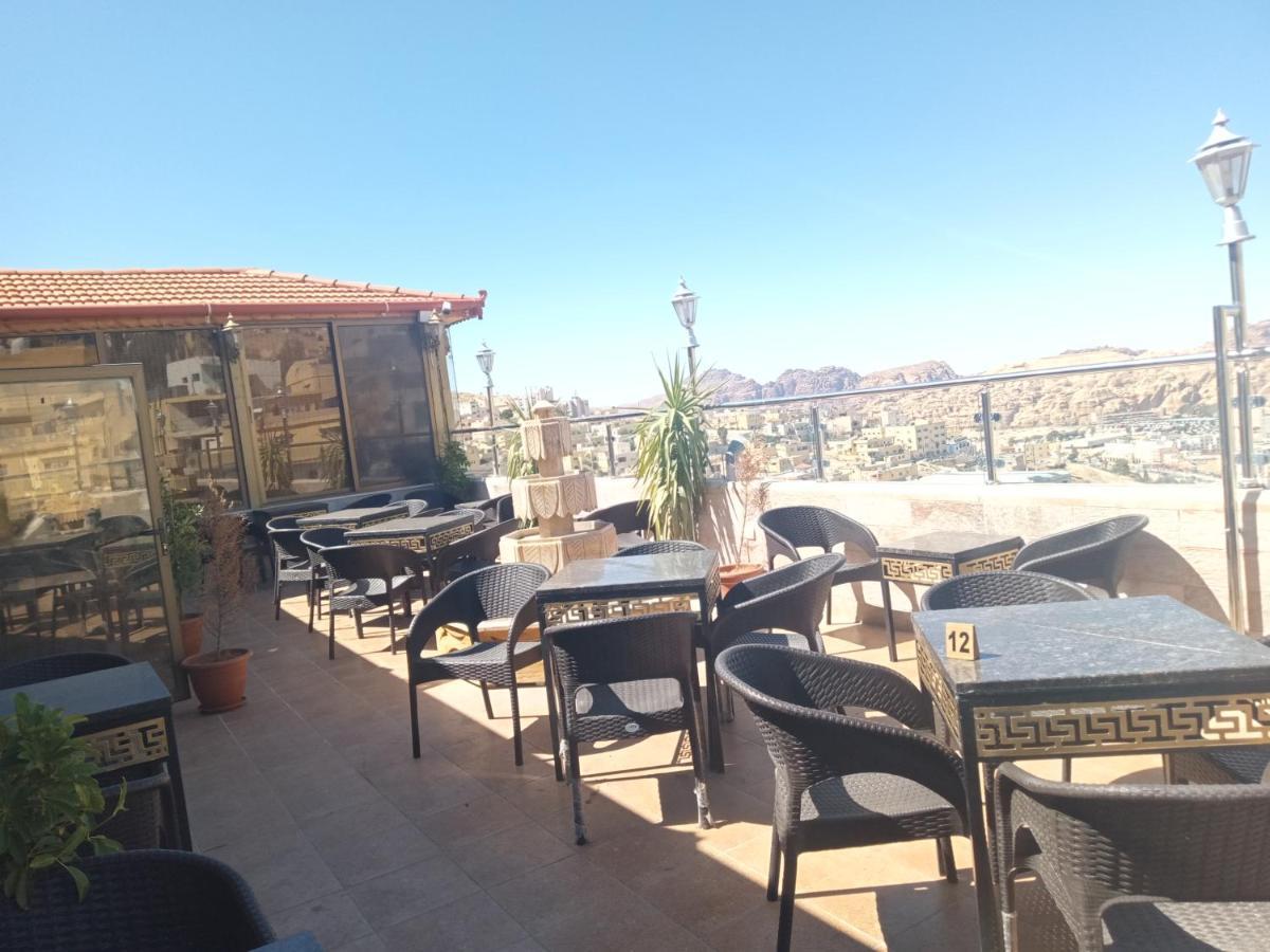 Petra Visitors Hotel Wadi Musa Extérieur photo