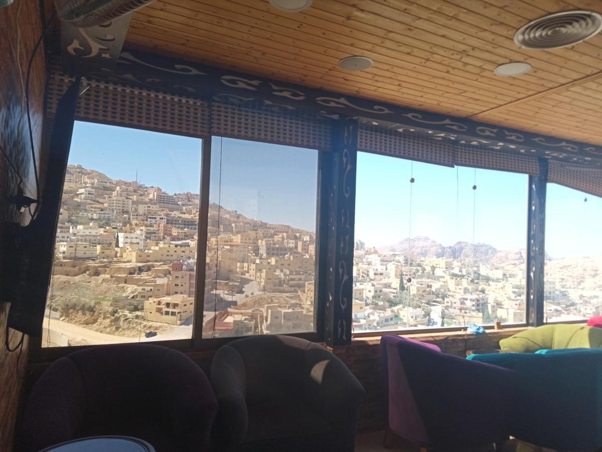Petra Visitors Hotel Wadi Musa Extérieur photo